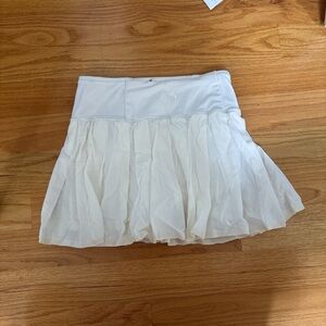 Athletic White Pleated Skirt